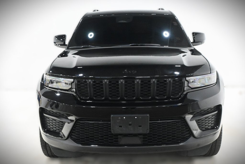 2023 Jeep Grand Cherokee Altitude 2