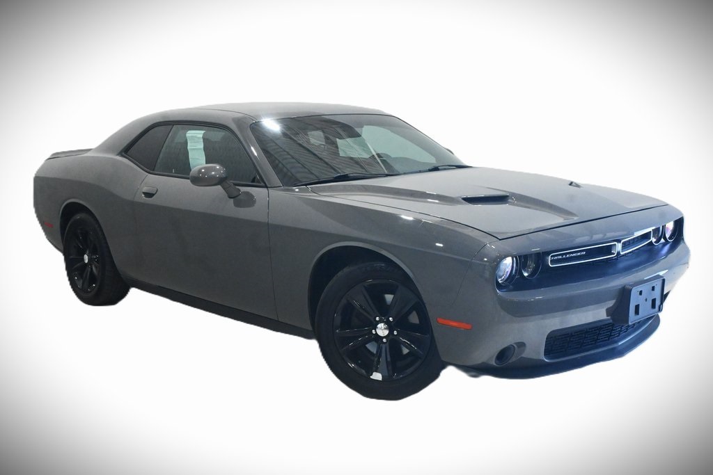 2018 Dodge Challenger SXT 1