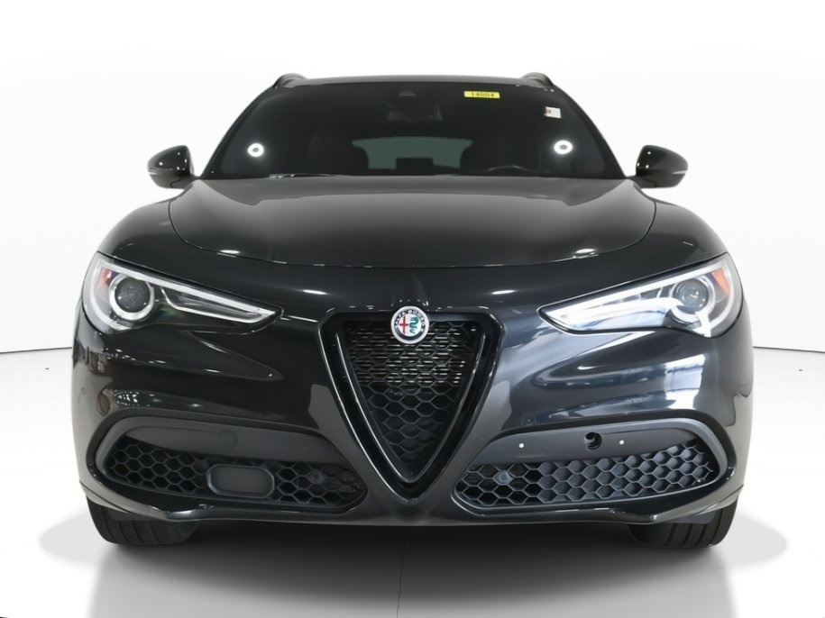 2021 Alfa Romeo Stelvio Ti Sport 2