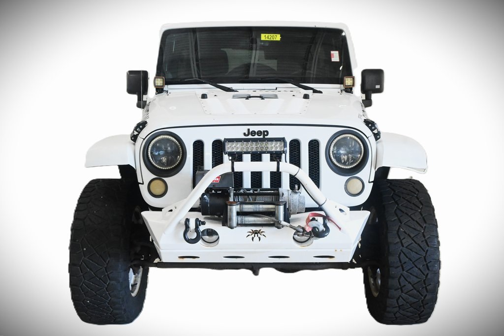 2013 Jeep Wrangler Unlimited Sahara 2