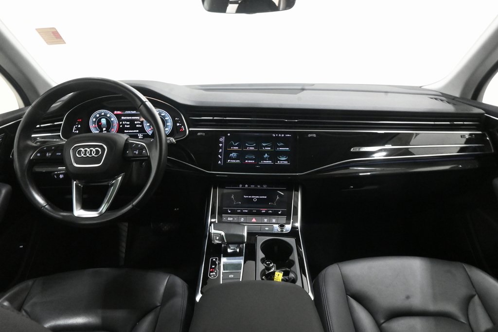 2021 Audi Q7 45 Premium 8