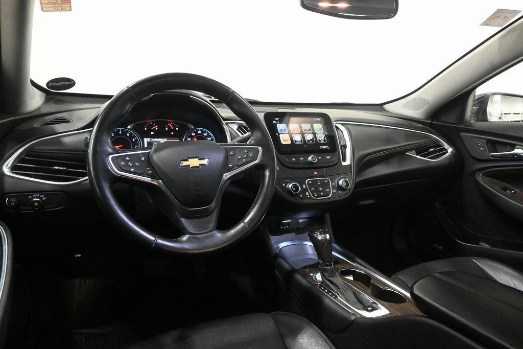 2018 Chevrolet Malibu Premier 8