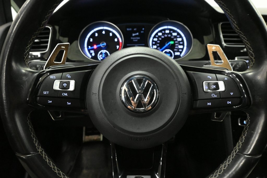 2016 Volkswagen Golf R DCC & Navigation 4Motion 11