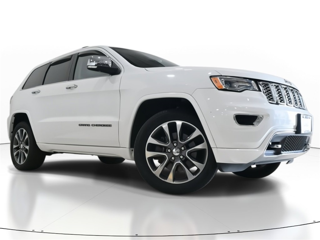 2018 Jeep Grand Cherokee Overland 1