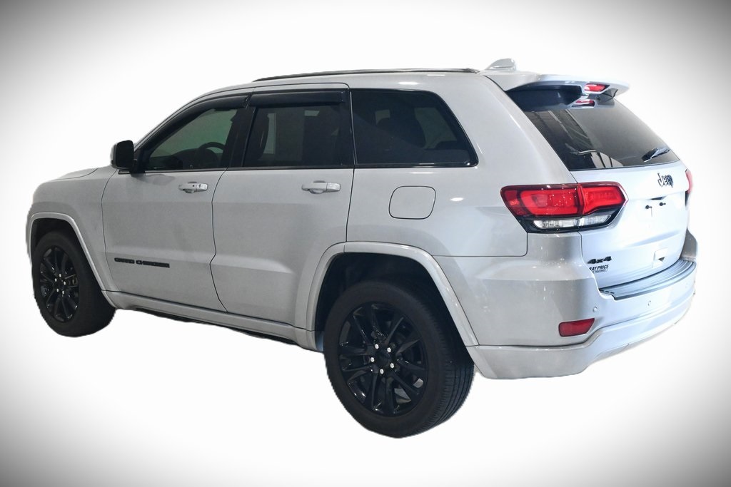 2020 Jeep Grand Cherokee Altitude 3