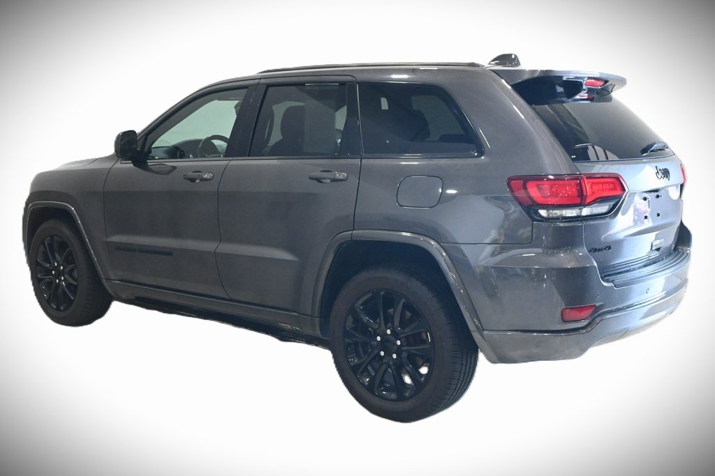 2020 Jeep Grand Cherokee Altitude 3