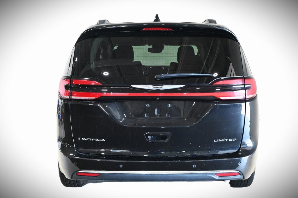 2023 Chrysler Pacifica Limited 4