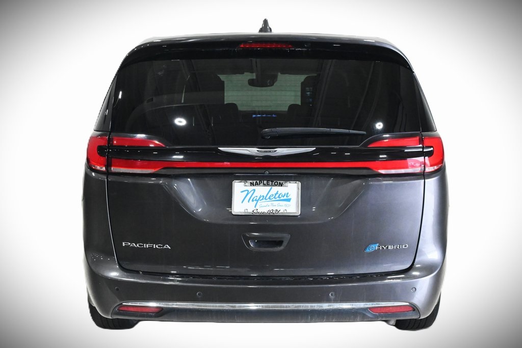 2022 Chrysler Pacifica Hybrid Touring L 5