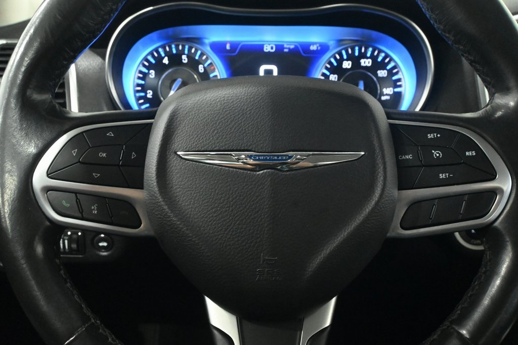 2021 Chrysler 300 Touring 10