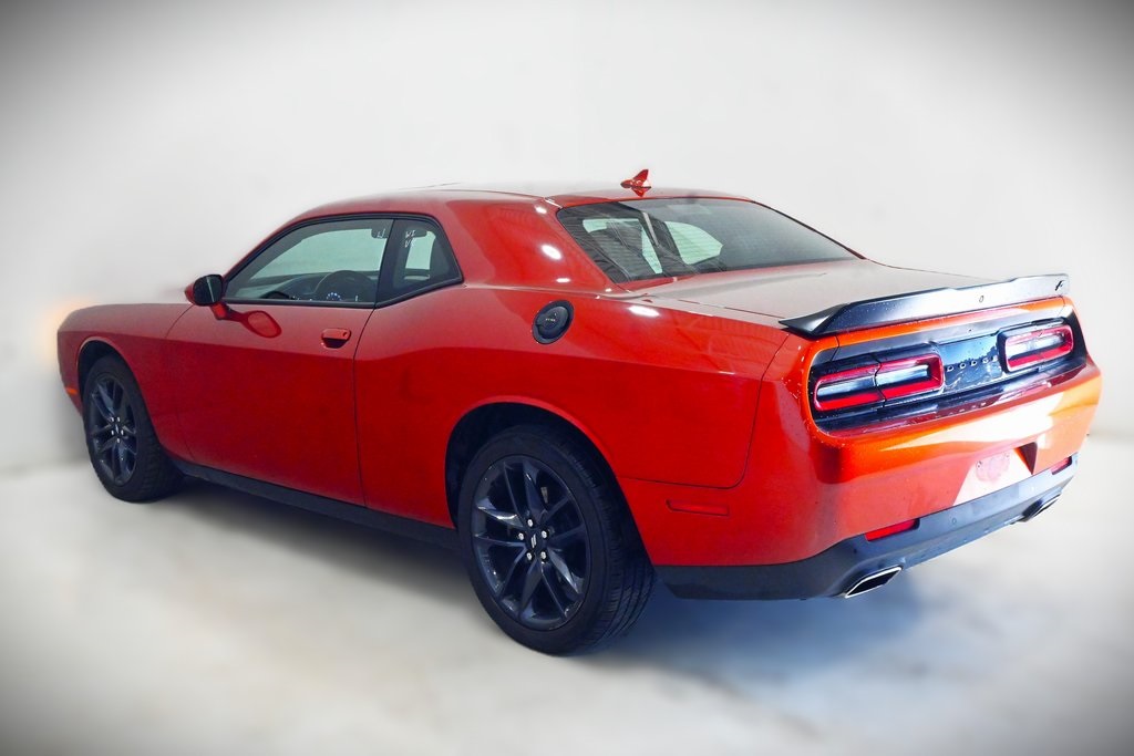 2022 Dodge Challenger SXT 3