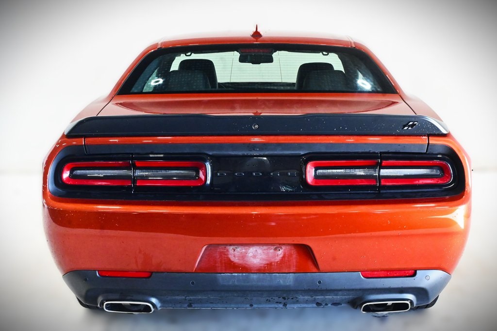 2022 Dodge Challenger SXT 4