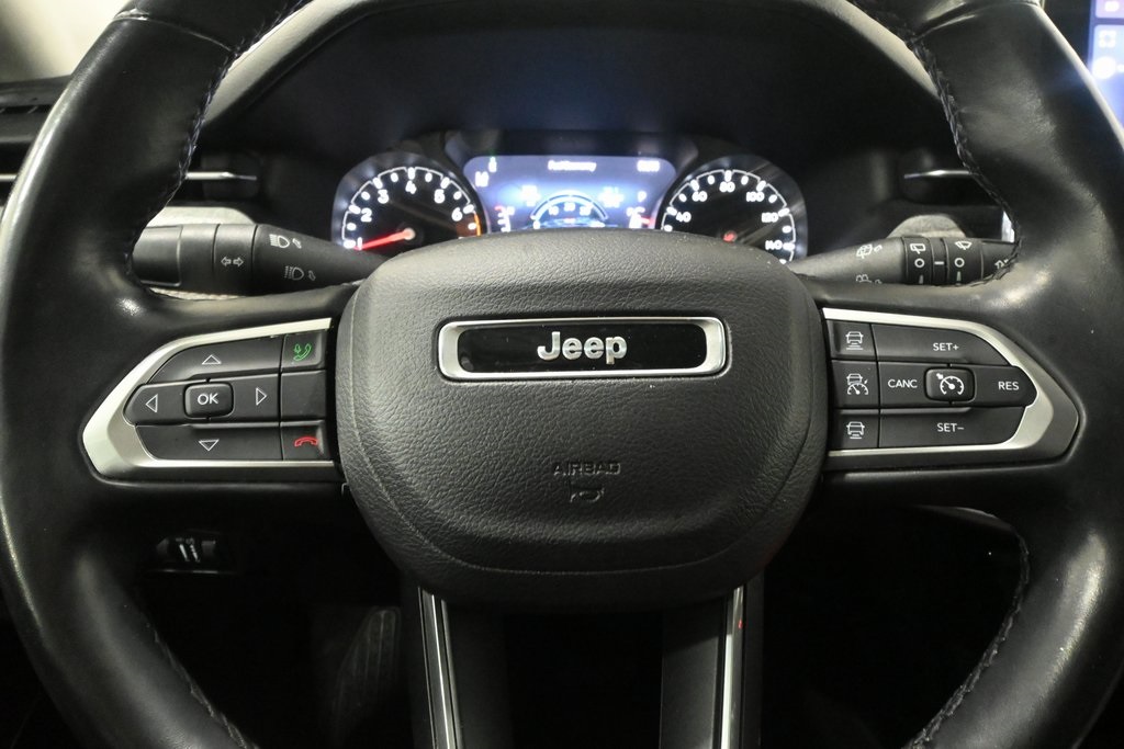 2022 Jeep Compass Latitude Lux 9