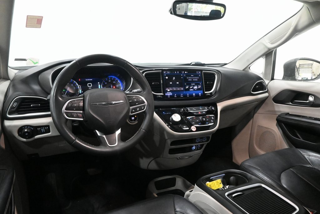 2022 Chrysler Pacifica Touring L 7