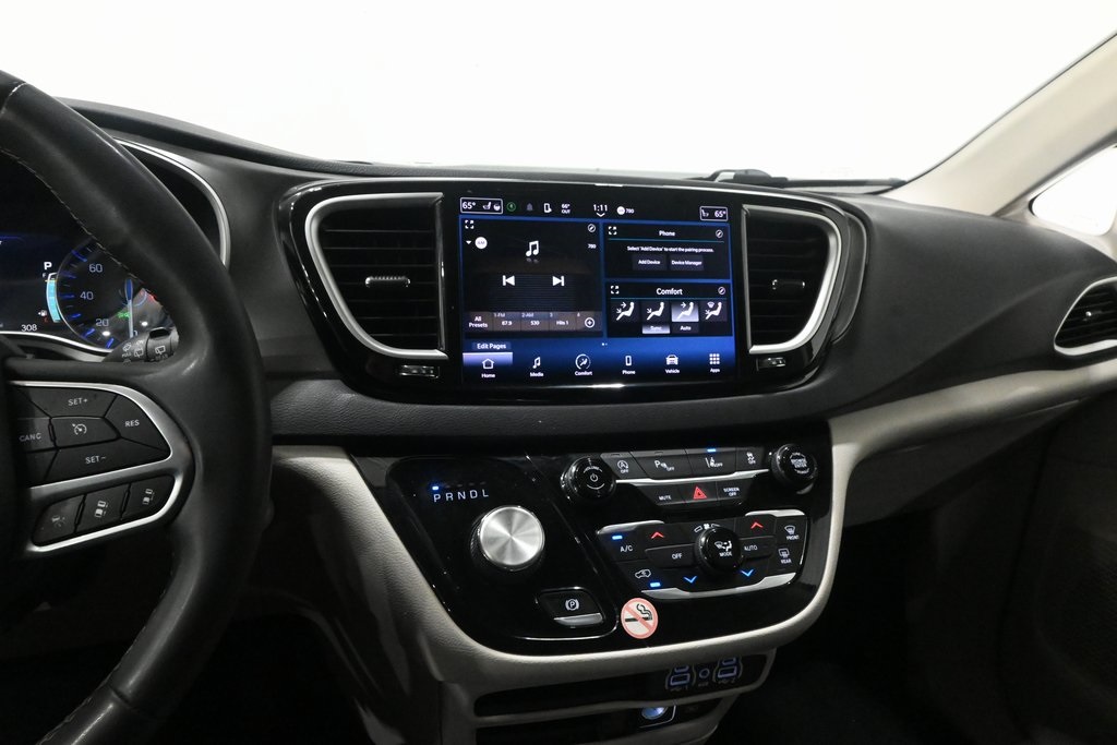 2022 Chrysler Pacifica Touring L 12