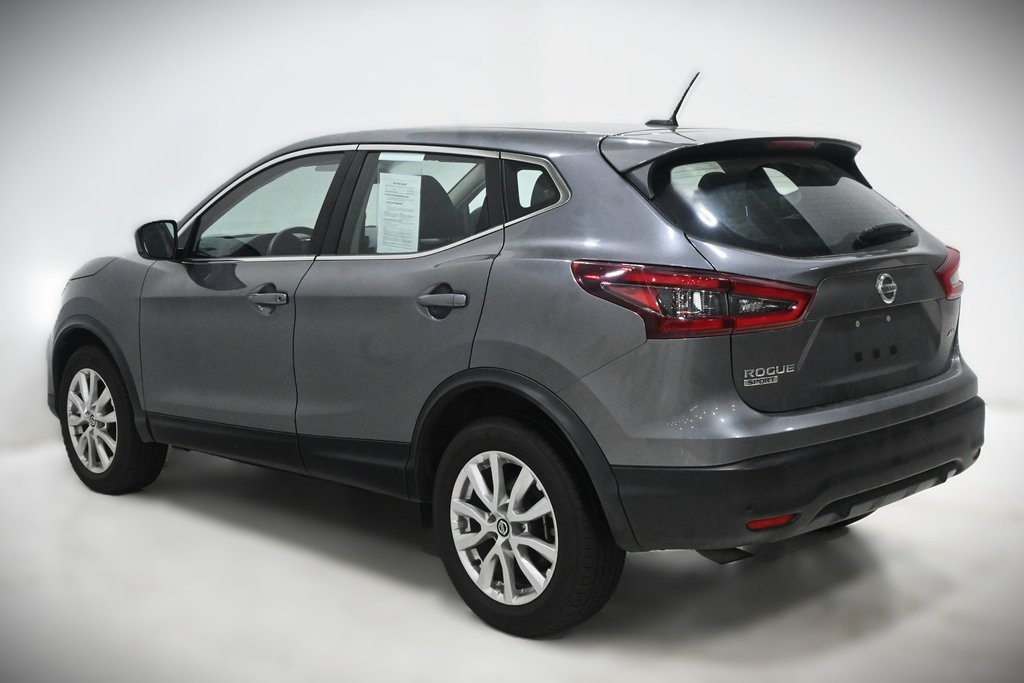 2022 Nissan Rogue Sport S 3