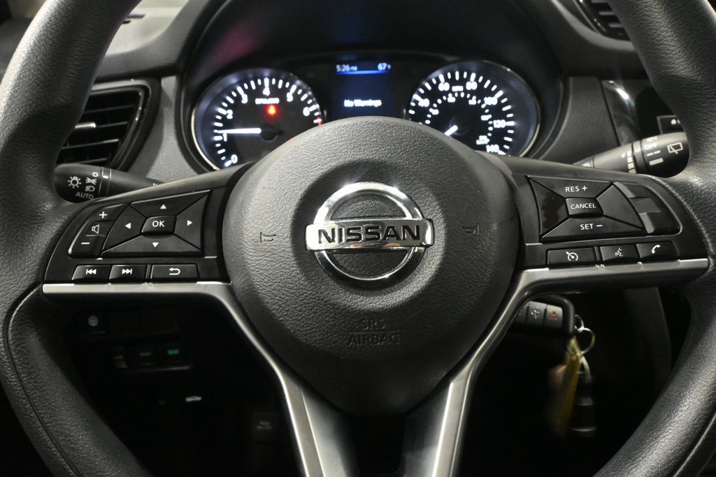 2022 Nissan Rogue Sport S 9