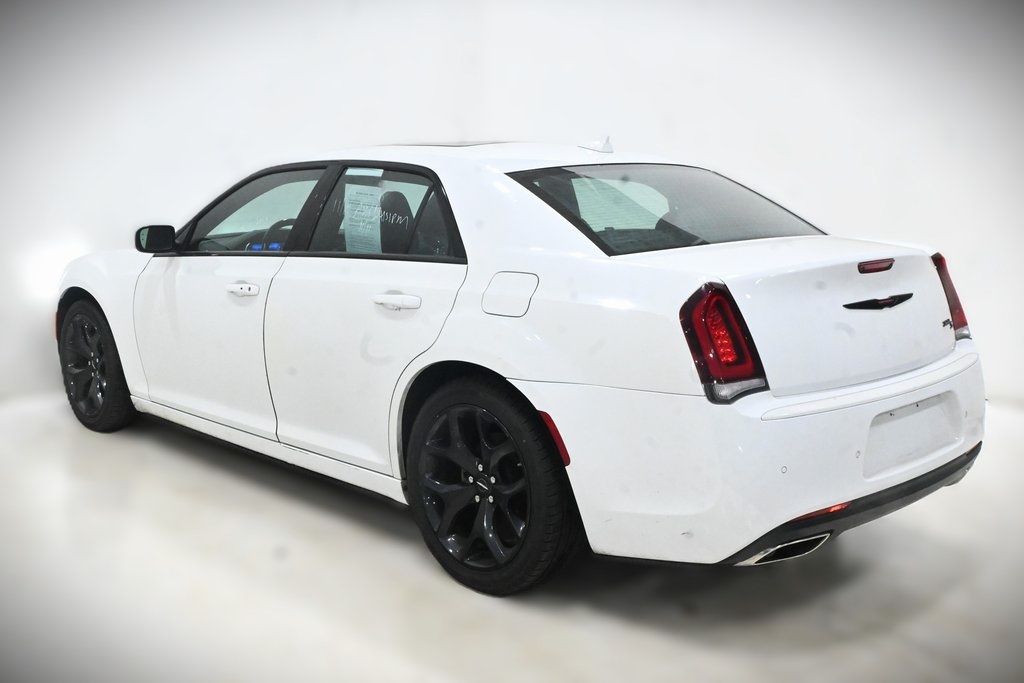 2022 Chrysler 300 S 4