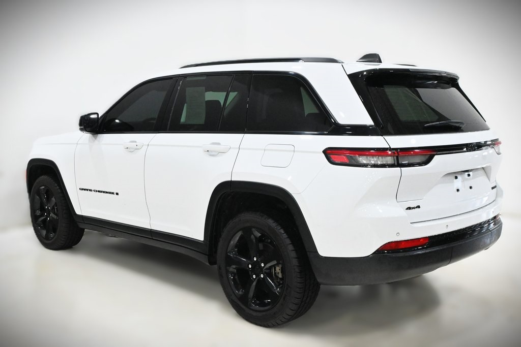 2023 Jeep Grand Cherokee Limited 3