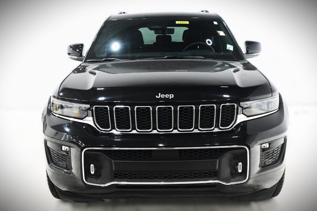 2022 Jeep Grand Cherokee Overland 3