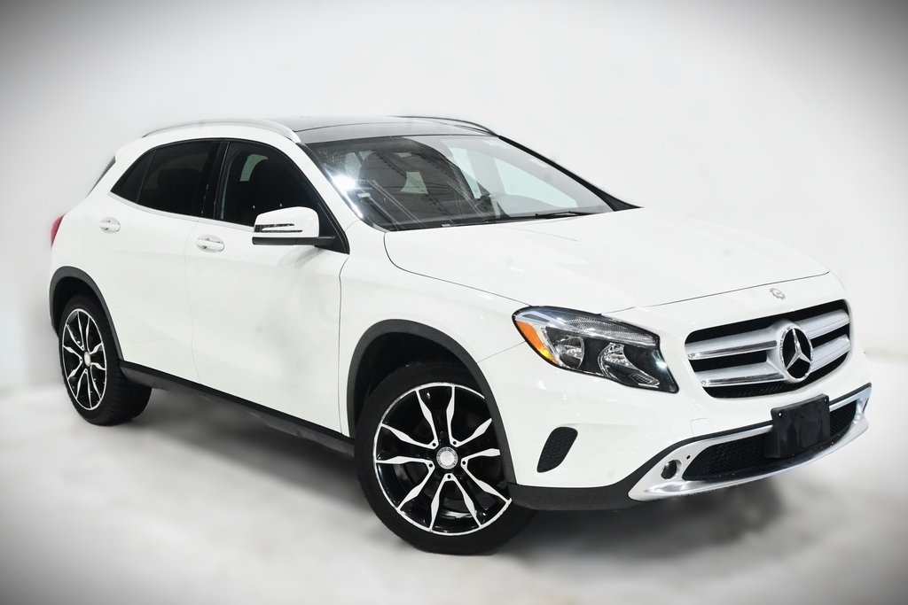 2017 Mercedes-Benz GLA GLA 250 1