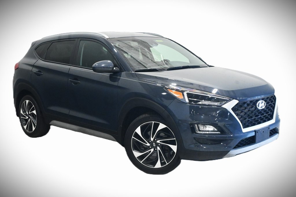 2020 Hyundai Tucson Sport 1