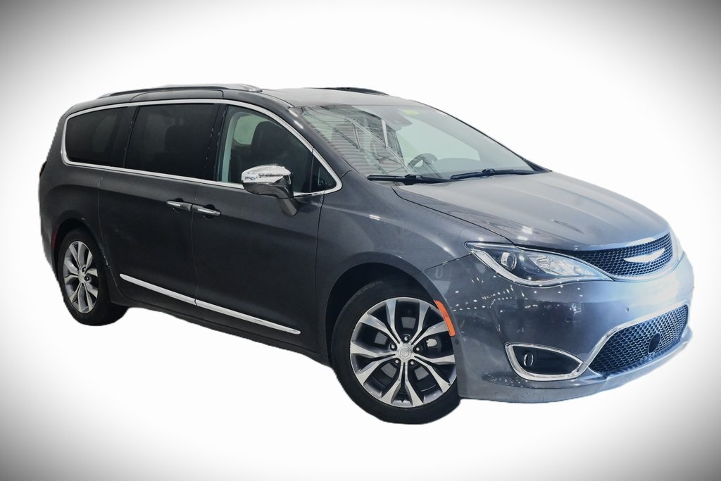 2019 Chrysler Pacifica Limited 1