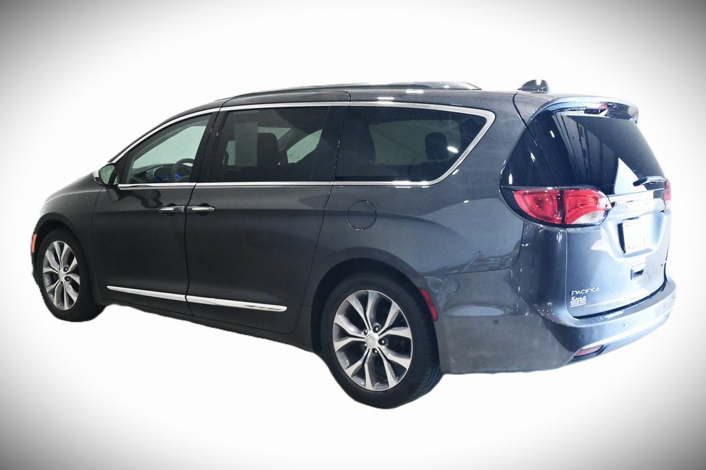 2019 Chrysler Pacifica Limited 4