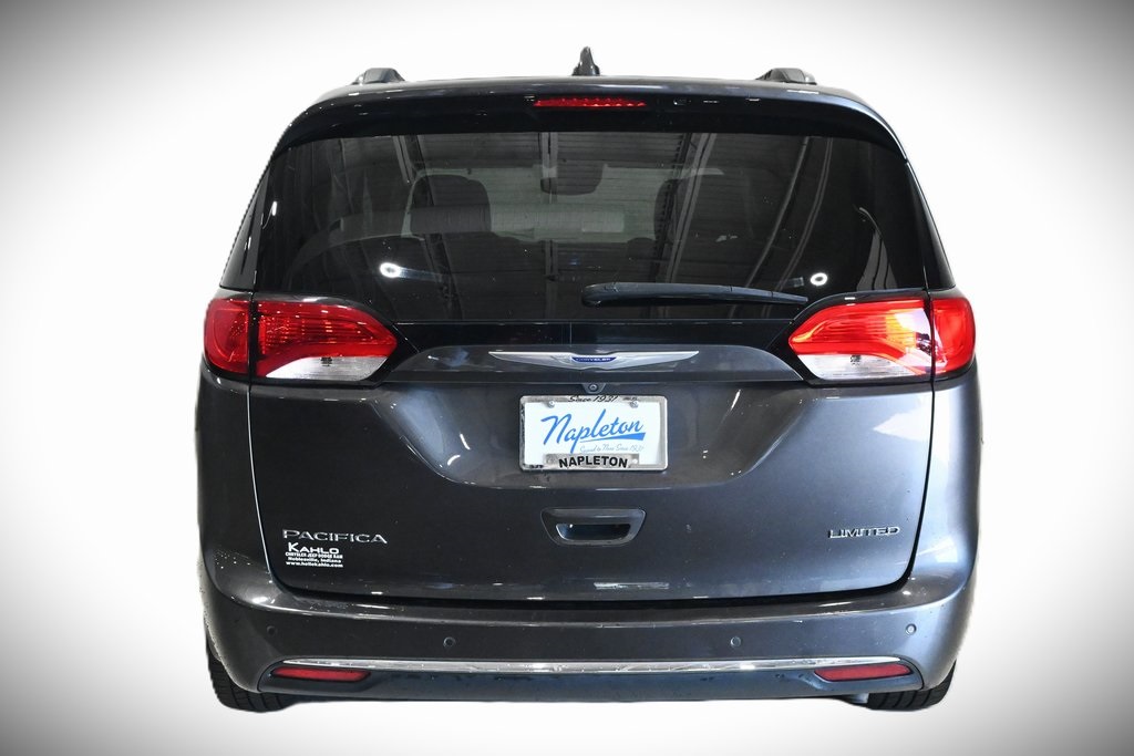 2019 Chrysler Pacifica Limited 5