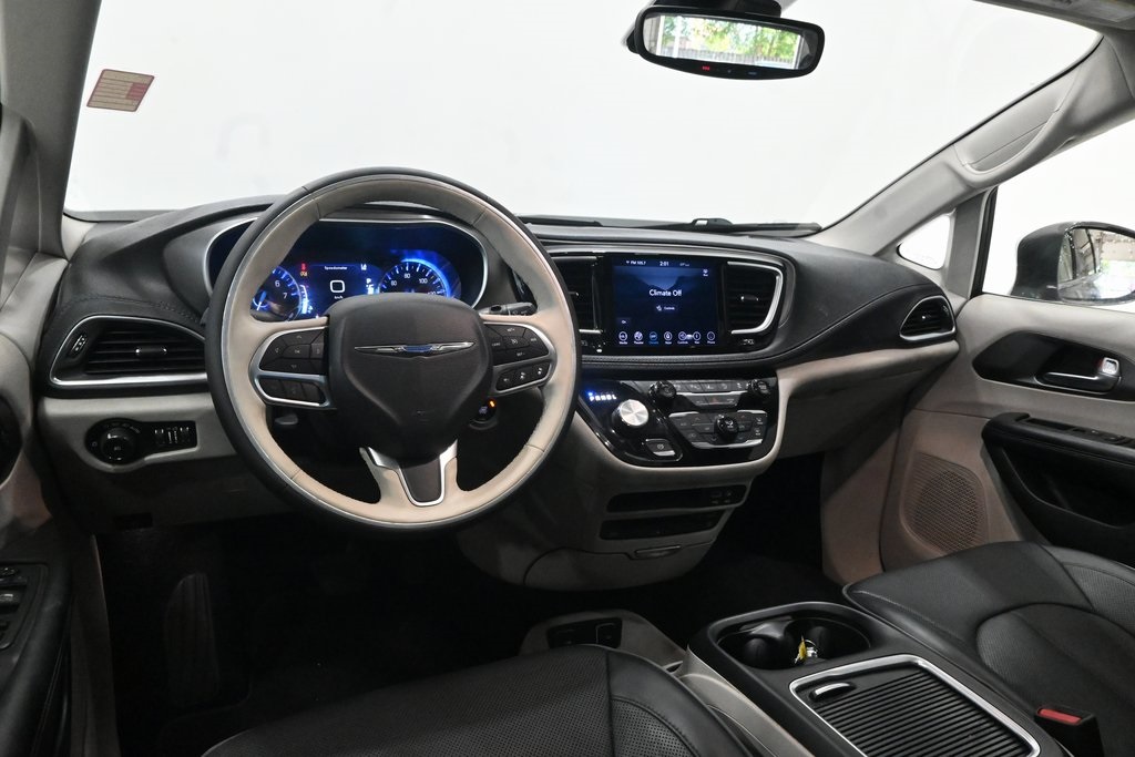 2019 Chrysler Pacifica Limited 8