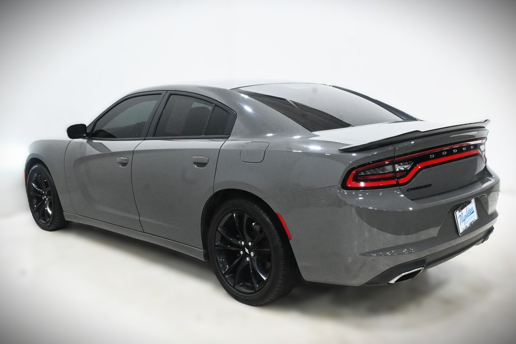 2017 Dodge Charger SE 4