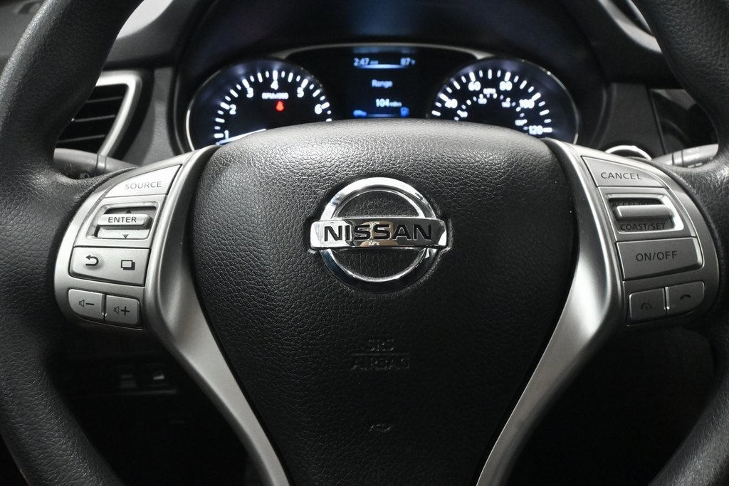 2015 Nissan Rogue SV 9