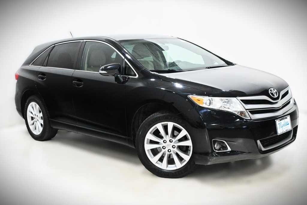 2015 Toyota Venza LE 1