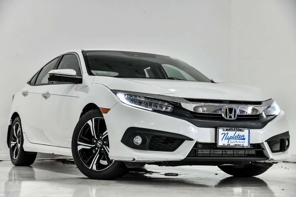 2018 Honda Civic Touring 1