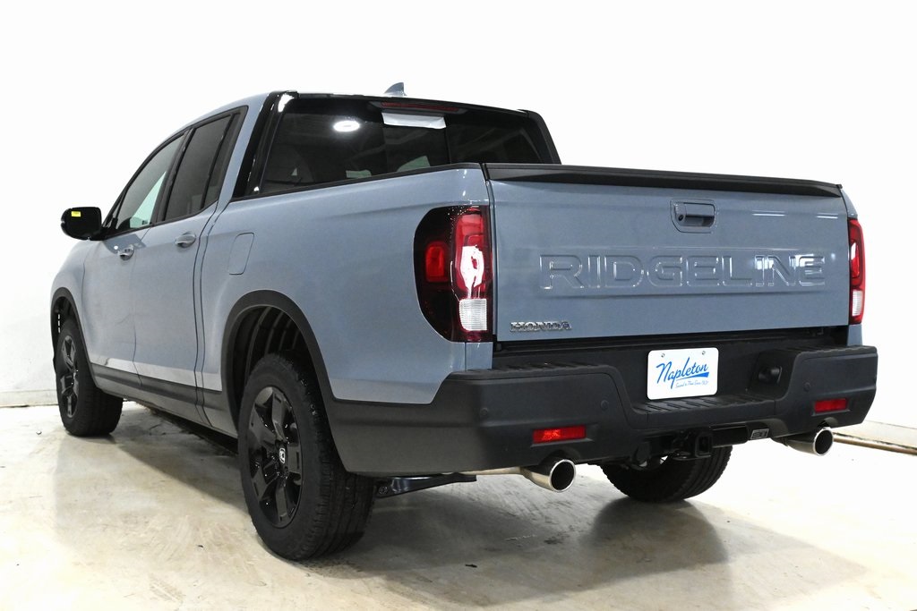 2024 Honda Ridgeline Black Edition 3