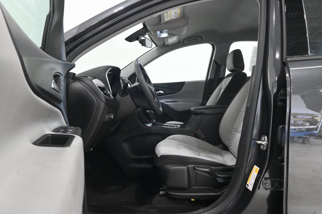 2019 Chevrolet Equinox LS 19