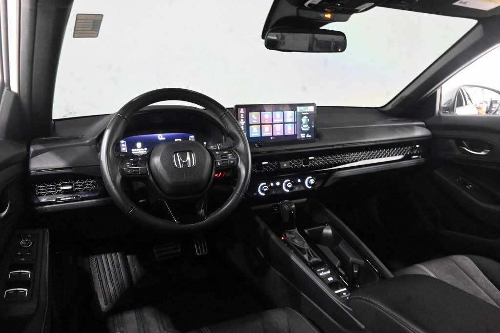 2023 Honda Accord Hybrid Sport 8