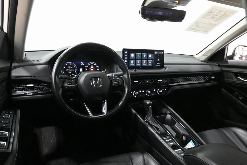 2023 Honda Accord Hybrid Touring 8