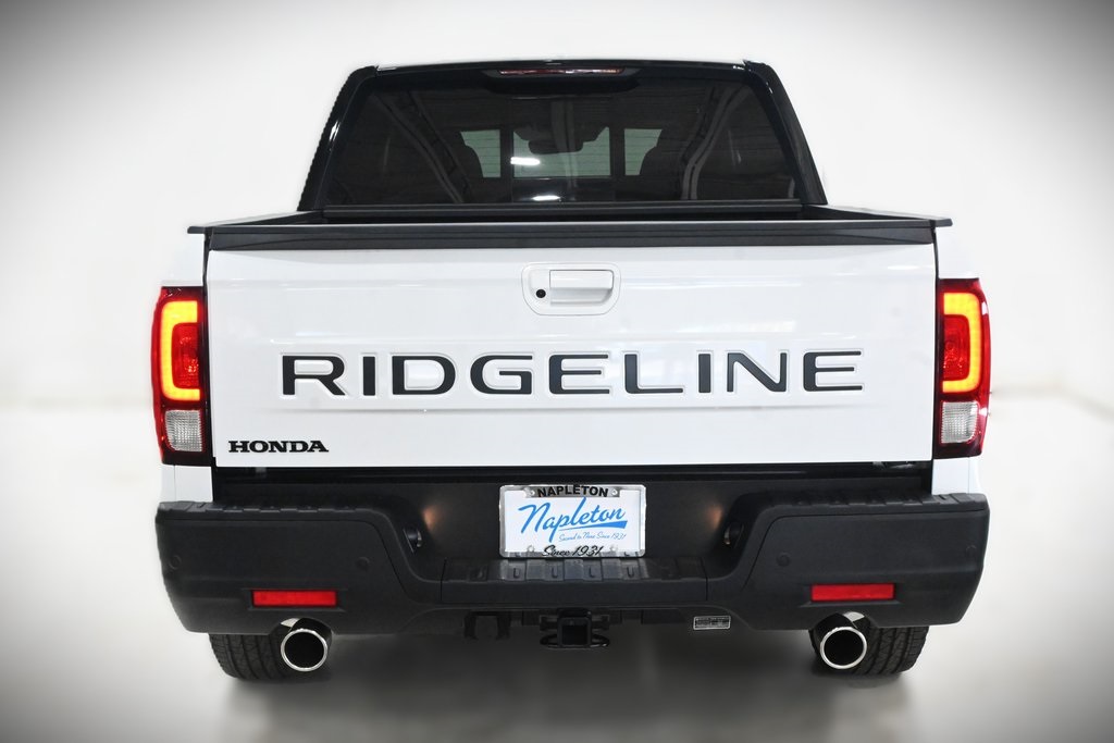 2025 Honda Ridgeline Black Edition 4