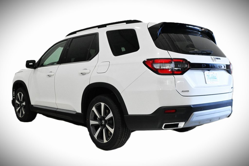 2025 Honda Pilot Touring 3