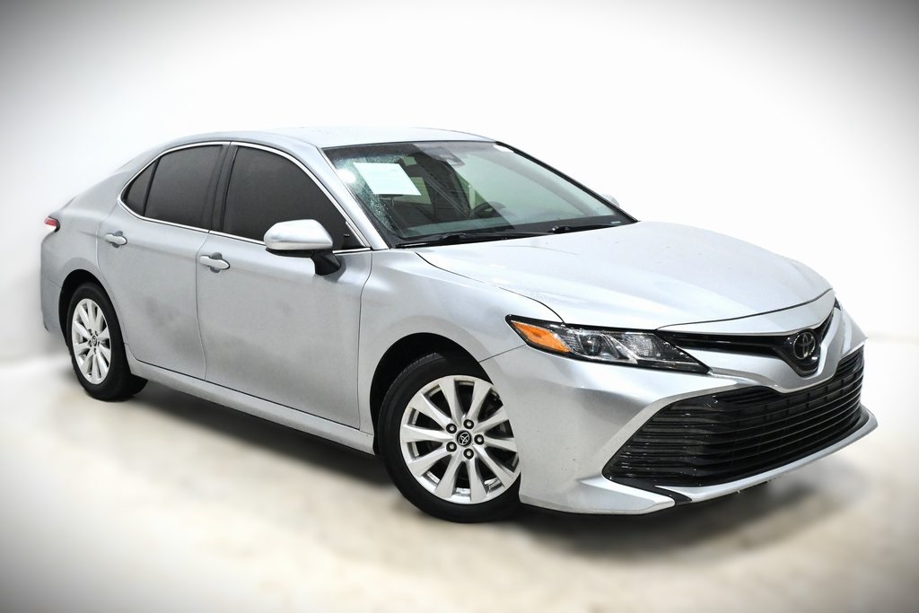 2019 Toyota Camry LE 1