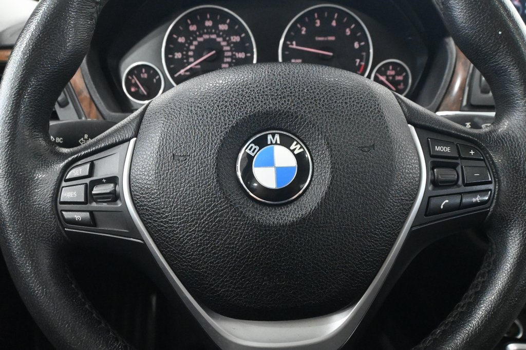 2015 BMW 3 Series 328i xDrive 9