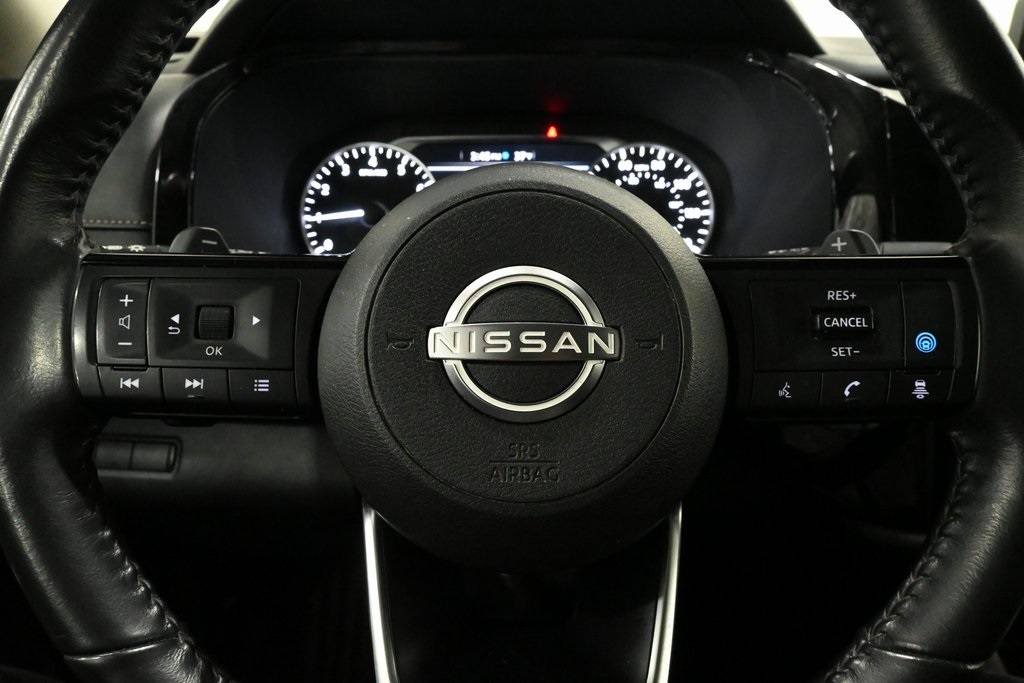 2022 Nissan Pathfinder SV 9