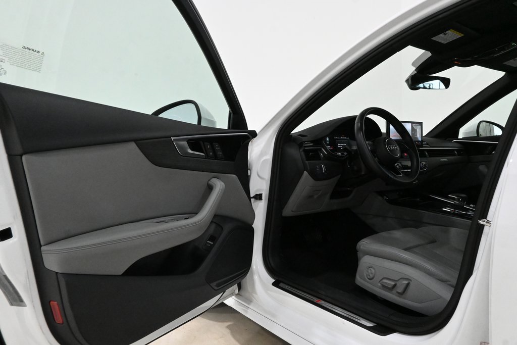 2022 Audi A4 45 S line Premium Plus 18