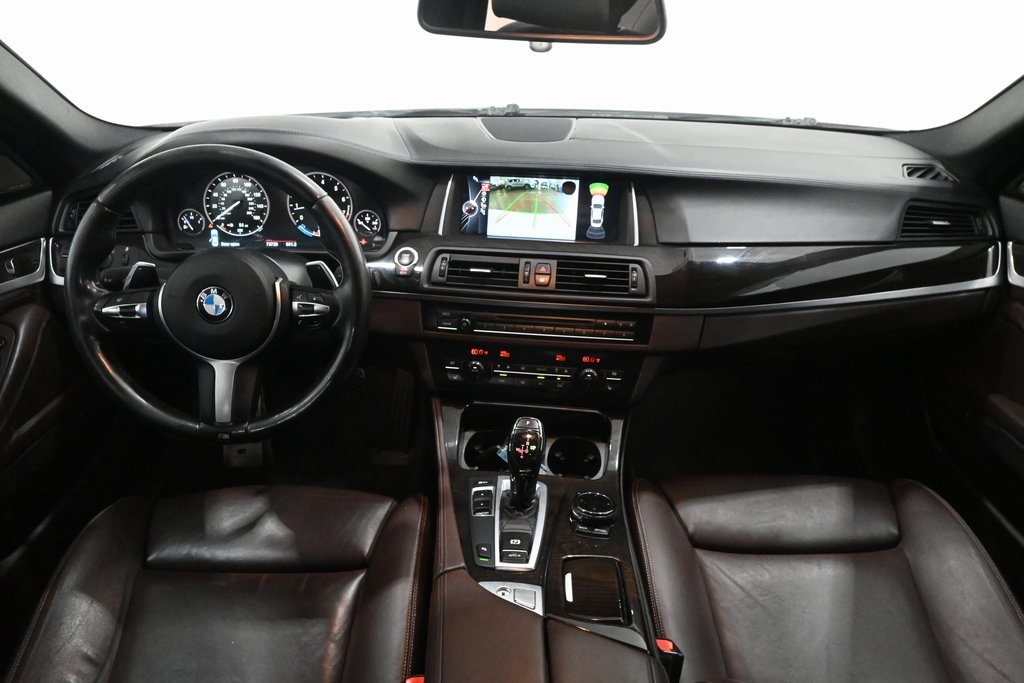 2016 BMW 5 Series 550i 6
