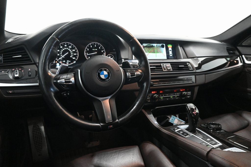 2016 BMW 5 Series 550i 7