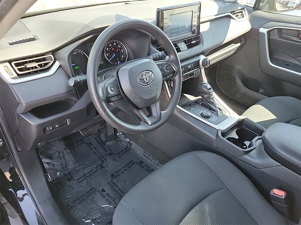 2021 Toyota RAV4 Hybrid LE 10