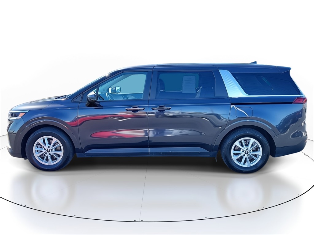 2023 Kia Carnival LX 4