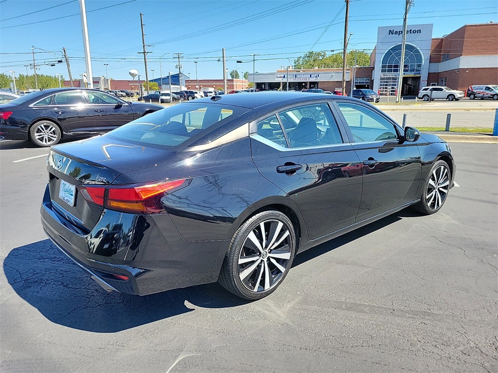 2022 Nissan Altima 2.5 SR 6