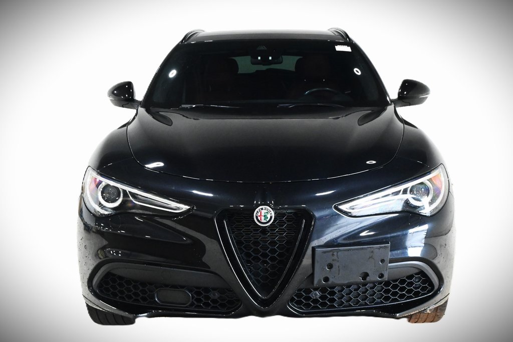 2022 Alfa Romeo Stelvio Veloce 3