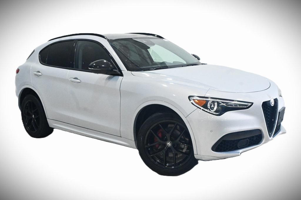 2021 Alfa Romeo Stelvio Ti 1